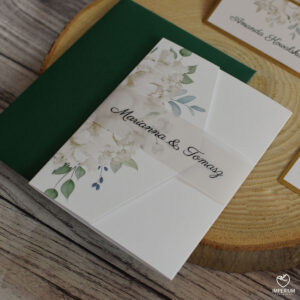 Gabriella - Eleganckie folderowe zaproszenia z białymi kwiatami